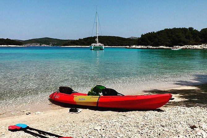 Guided kayaking tour to Pakleni islands - How hard is the kayaking?