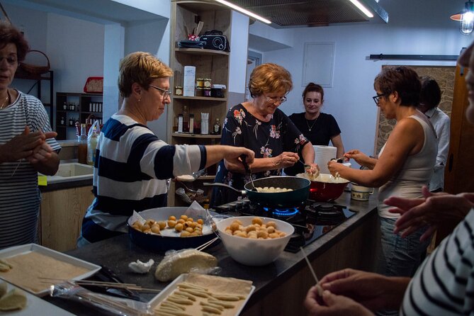 Half-Day Cooking Workshop Gastronomy in Korcula - Lumblija, the cake with a 200-year-old recipe