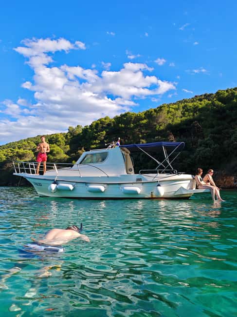 half day group speedboat tour of the islands around Zadar - Ugljan and the three places to snorkel