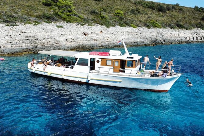 Half Day Private Group Boat Tour in Croatia - Two hours at Palmižana Botanical Garden