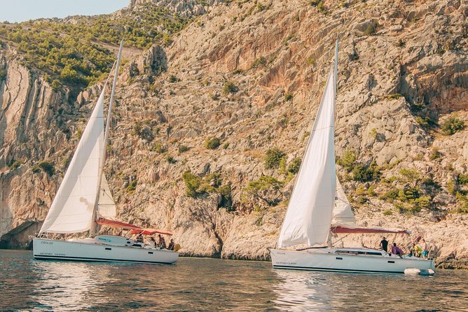 Half Day Sailing on a comfort yacht around Hvar and Pakleni islands- small group - What to pack for four hours