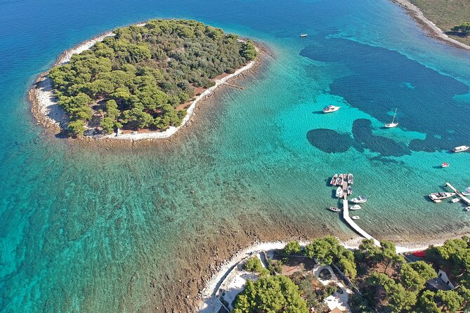 Half Day Speedboat Tour to Three Islands from Trogir - What this Trogir boat trip is really like