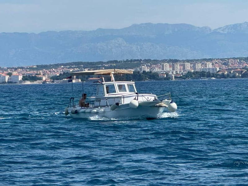 Half-day speedboat trip from Zadar with drinks - Preko: 75 minutes for coffee, walking, or a swim