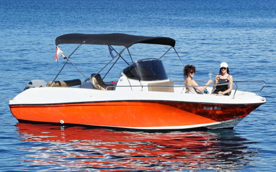 Hello Dubrovnik: Blue Cave Tour 4h - All Inclusive - A photo stop with drinks and sea views