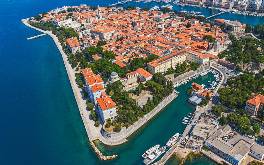 History Walking Group Tour in Old Center of Zadar - St. Donatus Church is the architectural highlight