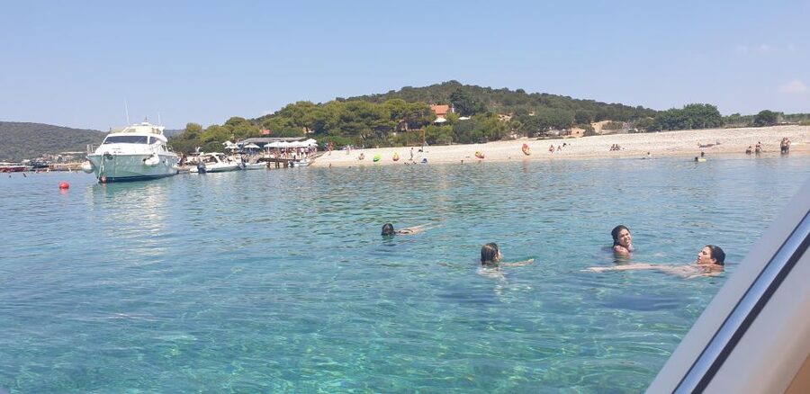 Hvar:Blue & Grenn Cave and Vis Island Private Speedboat Tour - Ravnik and the Green Cave