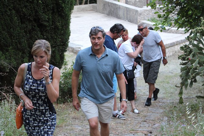 Hvar Charming Abandoned Village Small Group Tour and Local Dinner - Who will enjoy this Hvar evening most?