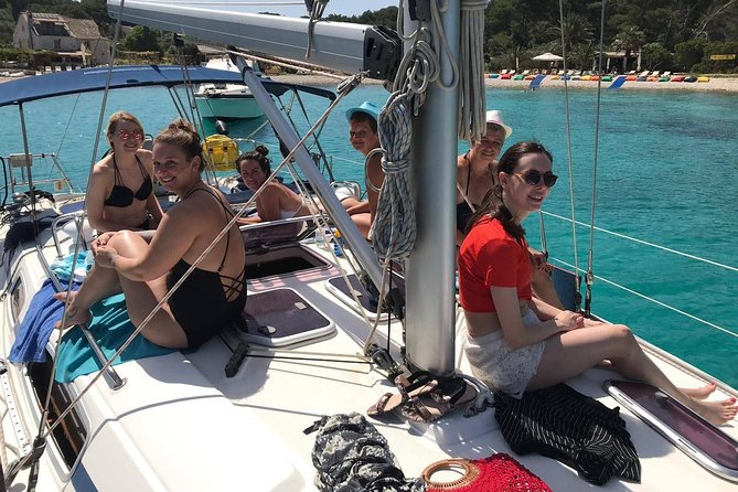 Hvar - Full Day Sail on a yacht - friendly skipper- small group - lunch optional - Sailing, motor cruising, and the skipper’s role