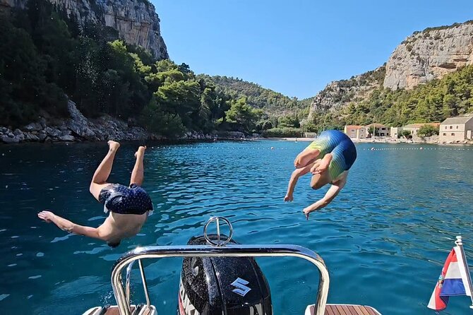 Hvar (Hidden Bays) & Brac (Golden Horn) PRIVATE full day tour - Mala Stiniva, a final choice between adventure and calm