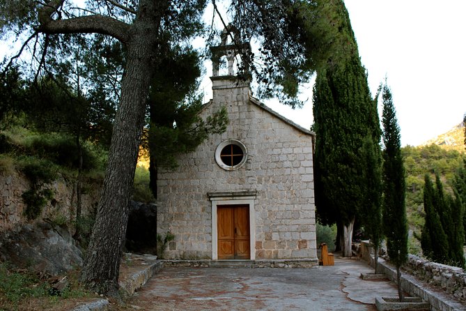 Hvar Hidden Gems Small Group Half Day Tour with Lunch or Dinner - What the $210.27 price covers