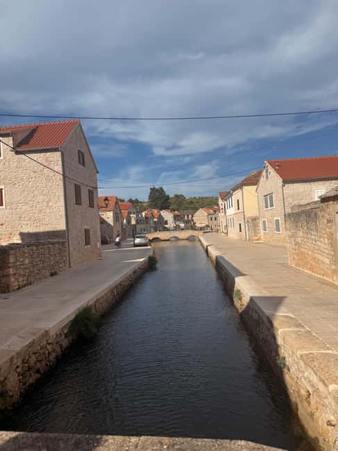 Hvar: Hvar Wine Tasting Experience - Key points at a glance