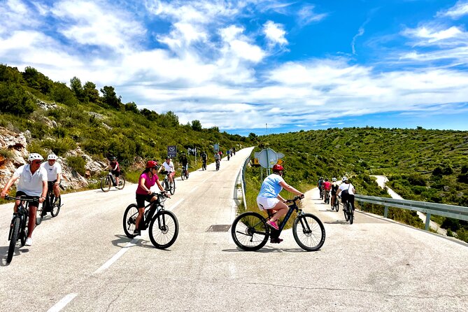 Hvar Island Guided E-Bike Adventure - What the guide adds to the day