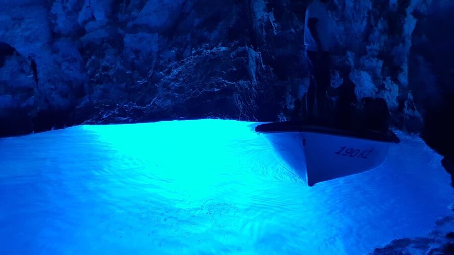 Hvar: Private Blue Cave and Vis Speedboat Tour - Key points to know before booking