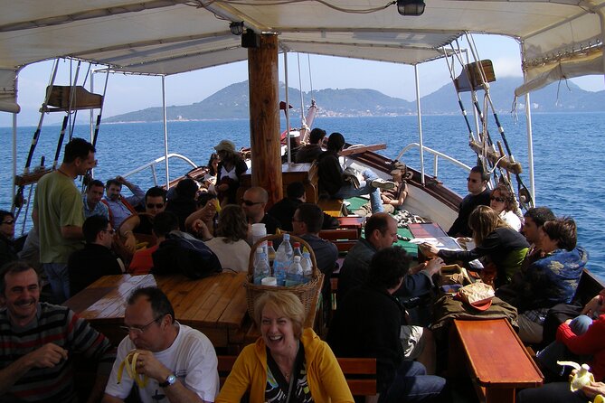 Island Hopping & City Walls Cruise with Food and Open Bar - Koločep gives you the first taste of island time