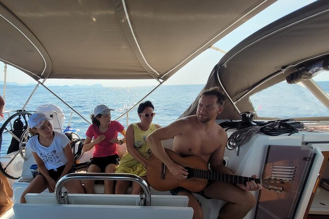 Islands Tour on Luxurious Jeanneau Sun Odyssey - What the boat adds to the price