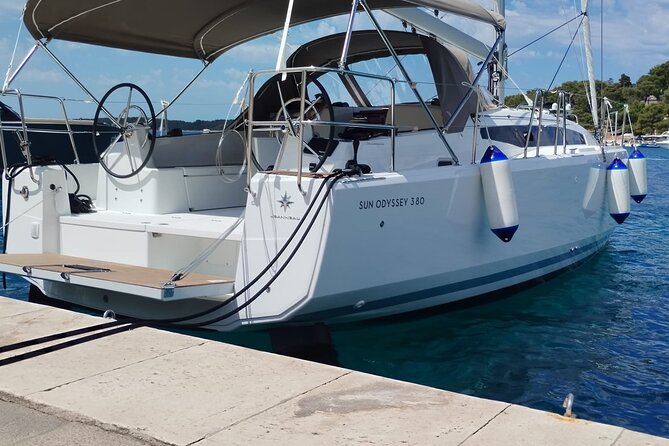 Islands Tour on Luxurious Jeanneau Sun Odyssey - Who will get the most from this sailing trip?