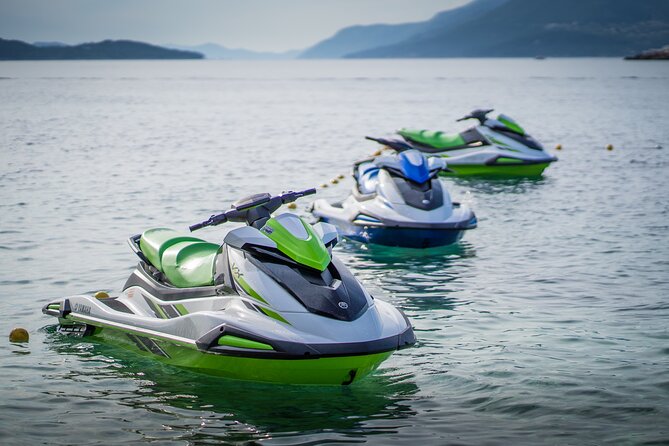 Jet Ski Rent 30 min - Waves, speed, and comfort
