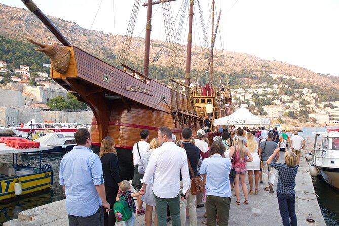 Karaka - The Best Dubrovnik Sunset Cruise (adults only) - Setting sail from Dubrovnik’s old port