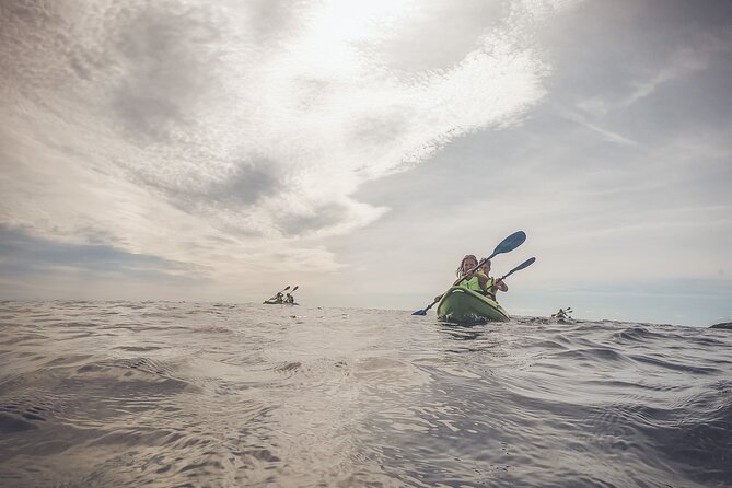 Kayak tour in Pula to Valley of Tears/free drinks+photos included - Group size, pace, and atmosphere