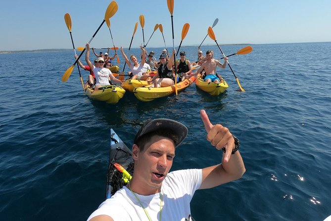 Kayak tour with cave experience - Swimming through the sea tunnel