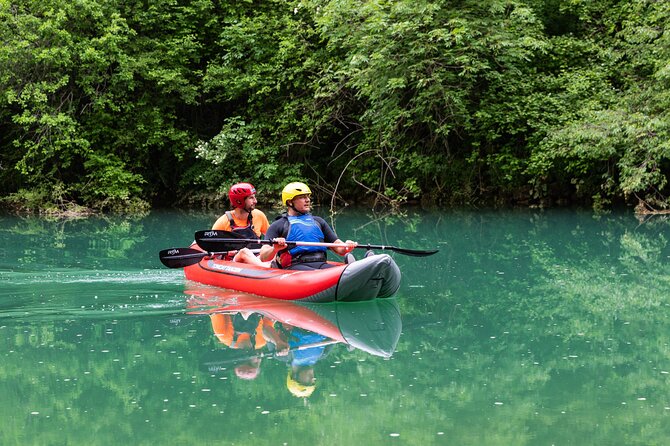 Kayaking in Mreznica Waterfalls near Slunj and Plitvice Lakes - Getting started at Discover Mrežnica