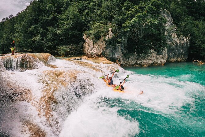 Kayaking Mrežnica river - Why the Mrežnica is worth your time near Plitvice