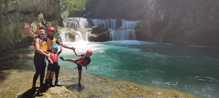 Kayaking Mreznica Waterfalls in Natural Monument - The four-hour route from briefing to waterfall pools