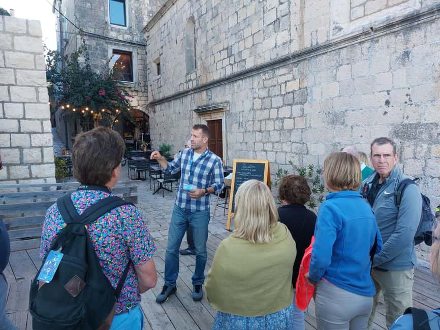 Korcula private walking tour 1 Hour - Korčula town, the first ten minutes