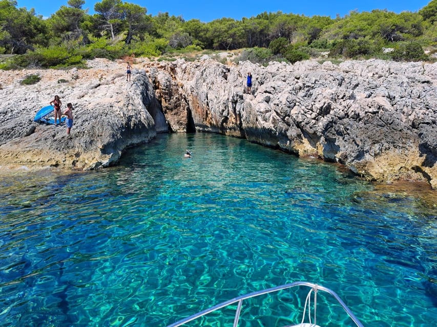 Korčula Snorkeling&Swimming, Shipwreck & More, Private Tour - Trubica Beach and the value of a quiet swim
