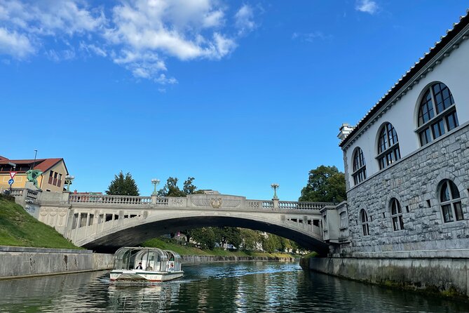 Ljubljana and Lake Bled Small Group Tour from Zagreb - Choosing between Bled Castle and the Pletna boat
