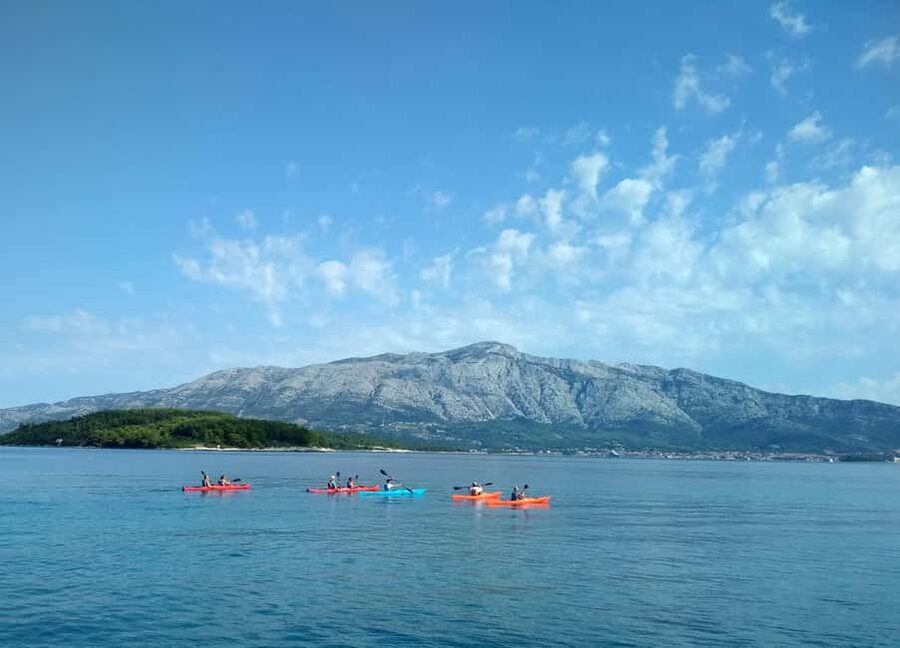 Lumbarda - Sunset Kayak Tour with a Picnic - Wine and Sweets - The quarry island and its old settlement
