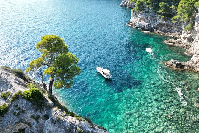 Luxury Private Speedboat Tour Islands & Blue Cave - Luka and the value of a private skipper