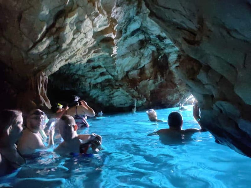Makarska: 3-island Speedboat Cave & Blue Lagoon Tour - Leaving Makarska for Pokrivenik