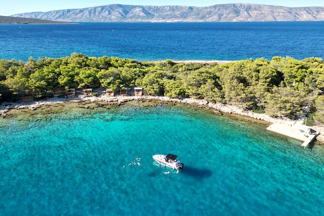 Makarska: 3-Island Speedboat Tour with Cave and Blue Lagoon - Cliff jumping and snorkeling at Mala Stiniva