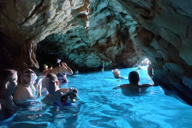 Makarska: 3 Island Speedboat Tour with Little Blue Cave & Lagoon - Key points to know before booking