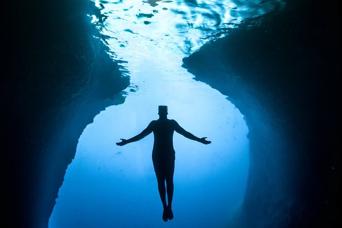Makarska: 3 Island Speedboat Tour with Little Blue Cave & Lagoon - Pokrivenik Bay on Hvar: your first swim