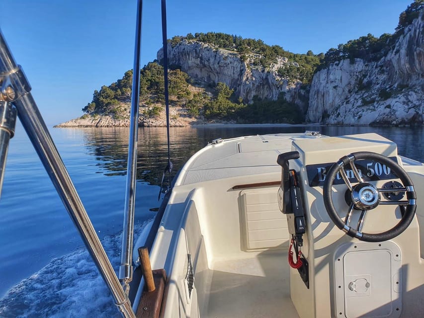 Makarska: Discover coastal area with Betina 500 - Following the coast from Vruja toward Brela