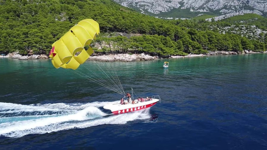 Makarska: Parasailing Experience - MPL Nautika - What to bring for a comfortable outing