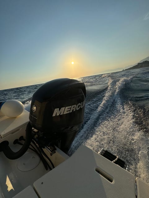 Makarska: Sunset private boat tour from Makarska - What the $91 group price really covers