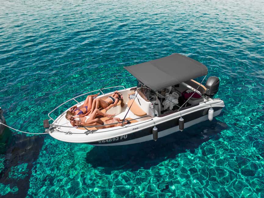 Medulin: Morning on Speedboat with Cave & Island Snorkeling - An islet with dinosaur footprints