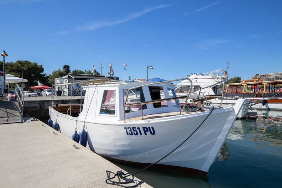 Medulin: Private Boat Tour with Captain - Why Cape Kamenjak deserves the first stop