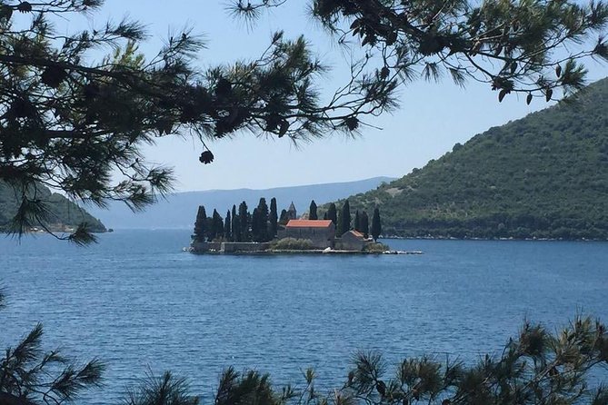 Montenegro Coast Private Day Trip from Dubrovnik - Perast: one quiet hour on the waterfront