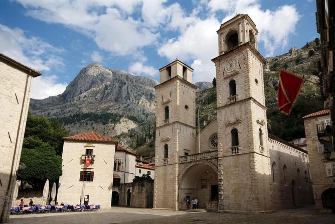 Montenegro Coast Private Day Trip from Dubrovnik - The private Mercedes experience and why it matters
