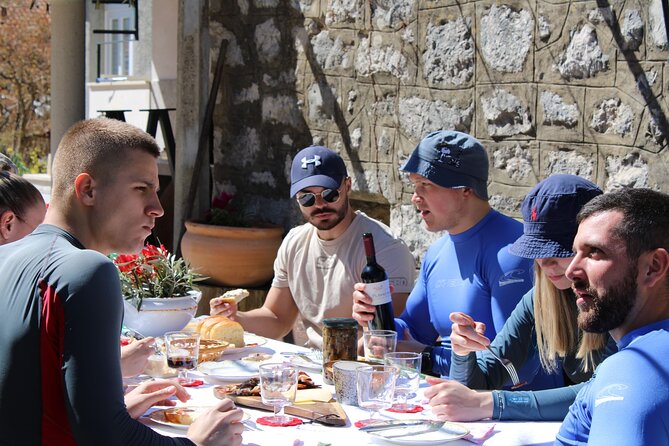 Ombla river Paddleboarding tour in Dubrovnik with snacks - Garden snacks and a family ceramics workshop