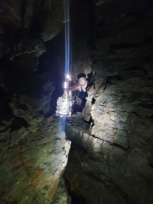 Opatija: Cliffs and caves kayak adventure - A beach break and the limits of the snorkeling