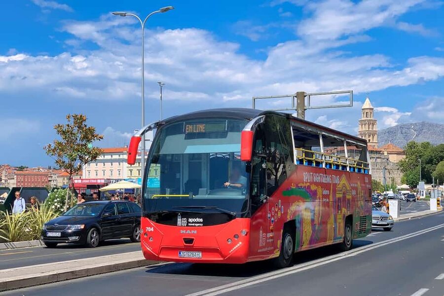 Open Panoramic Bus Tour +Guided Walking Tour in 10 languages - Key points to know before you book
