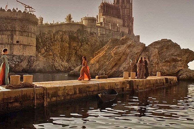 Panorama of the old town ( sunset, game of thrones locations) - Seeing Dubrovnik’s walls from the sea