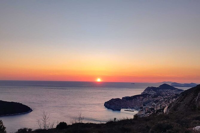 Panoramic Sunset Hike - Weather, cancellations, and practical planning