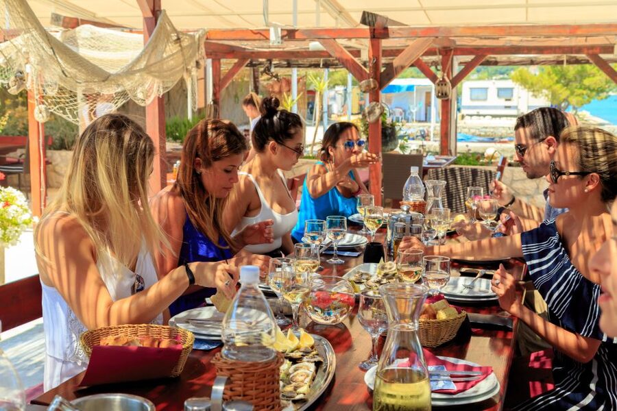 Pelješac Full-Day Wine and Food Tour from Dubrovnik - A second winery and the long Dalmatian lunch