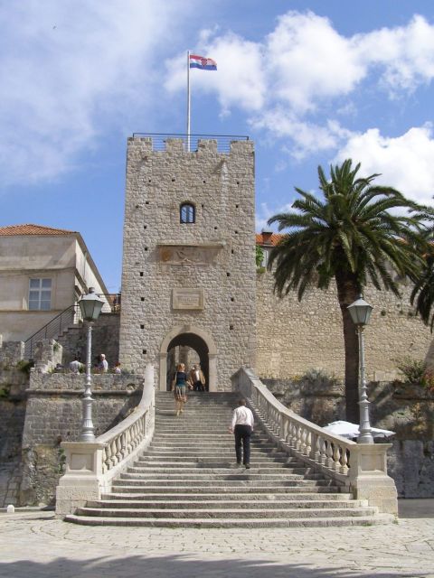 Peljesac Peninsula & Korcula Island Day-Trip from Dubrovnik - Across Pelješac by road